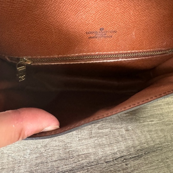 LV St Cloud โจ - Picture 11 of 11